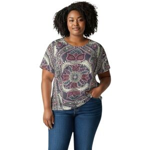 Dressbarn Woman Size 2X Studded Multi-Color Geometric Short Sleeve Top